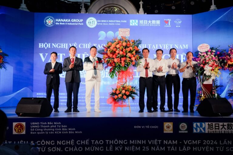 Summit on Smart Manufacturing for Thousands of people and Materials and Craftsmanship VGMF Vietnam 2024